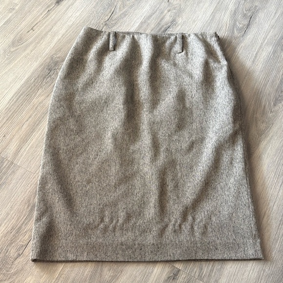 Anne Klein Gray Pencil Skirt Knee-Length Work size 10 - Picture 2 of 8